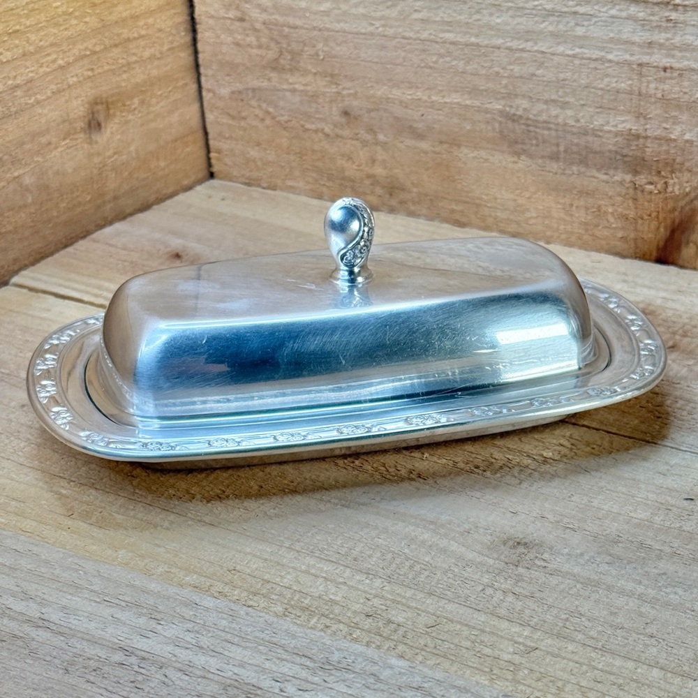 Elegant Silver Butter Dish by Oneida Silversmiths